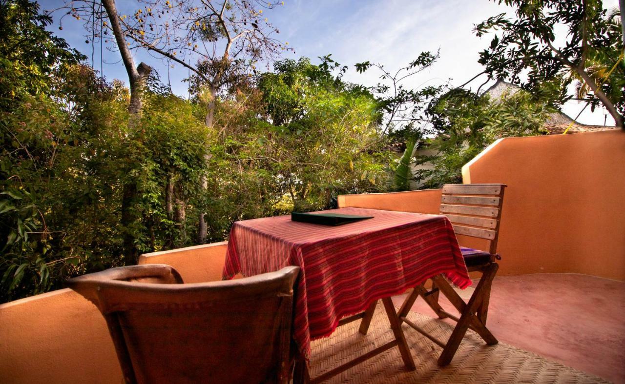 Pura Vida Wellness Retreat Hotel เยลาปา ภายนอก รูปภาพ